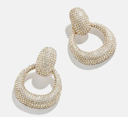 Classic jewelry 

#LTKStyleTip #LTKWorkwear #LTKOver40