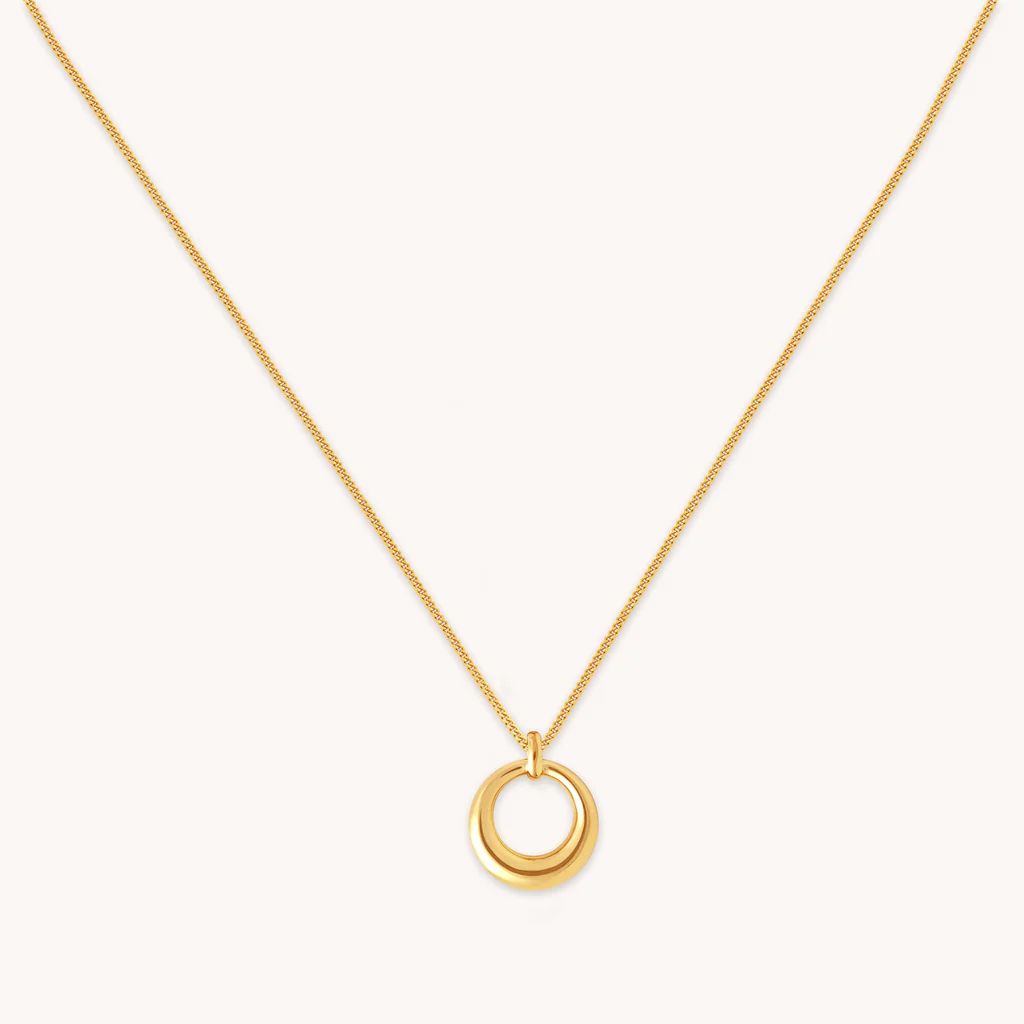 Bold Halo Pendant Necklace in Gold | Astrid and Miyu
