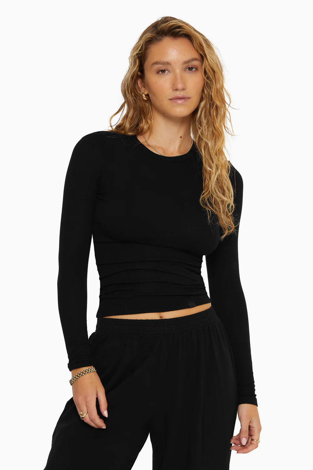 ESSENTIAL LONG SLEEVE - ONYX | SET Active