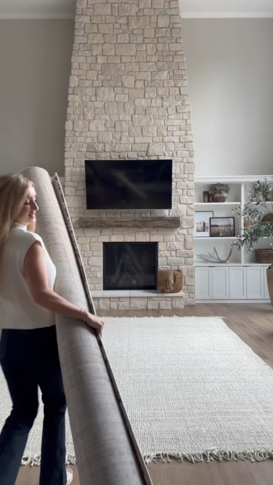 Beautiful rug finds on @wayfair that instantly refresh a space! These small upgrades make a big impact 

#ad #wayfairpartner #wayfair

#LTKSeasonal #LTKSaleAlert #LTKHome