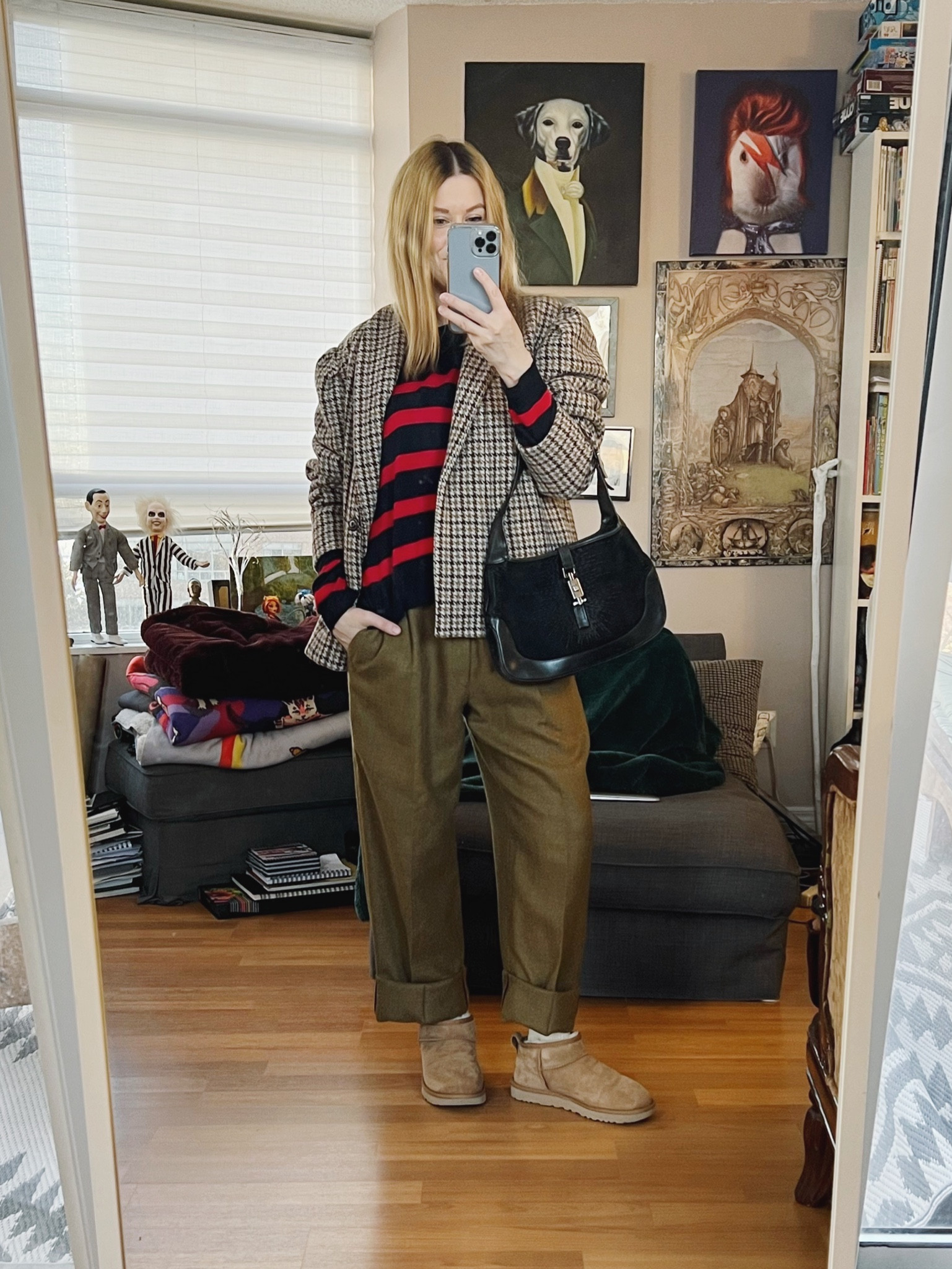 Sometimes I feel like the odd man out in this profession/online space because I wear the shit out of my clothes. I can’t financially or morally jump on every single new trend because is dishonest to my style and bad for the environment. Then I remember that your clothes are supposed to be worn. A lot. That’s their purpose. My job is to wear those and try to flex my creativity so that I wear it in new ways as much as possible. That’s where your personal style comes in. I’ve worn every single one of these pieces in the last 10-12 days, some several times, but I’ve never worn them all in this combination before.
I’ve also worn these secondhand trousers so much the cost per wear is probably 0.03 a wear now 😂
Rewear your clothes.
•
.  #FallLook  #StyleOver40  #vintageGucci  #isabelMarant  #uggminis  #secondhandFind #zara #FashionOver40  #MumStyle #genX #genXStyle #genXInfluencer #thriftFind #WhoWhatWearing #genXblogger #secondhandDesigner #Over40Style #40PlusStyle #Stylish40s #styleTip  #HighStreetFashion #StyleIdeas

#LTKshoecrush #LTKstyletip #LTKSeasonal