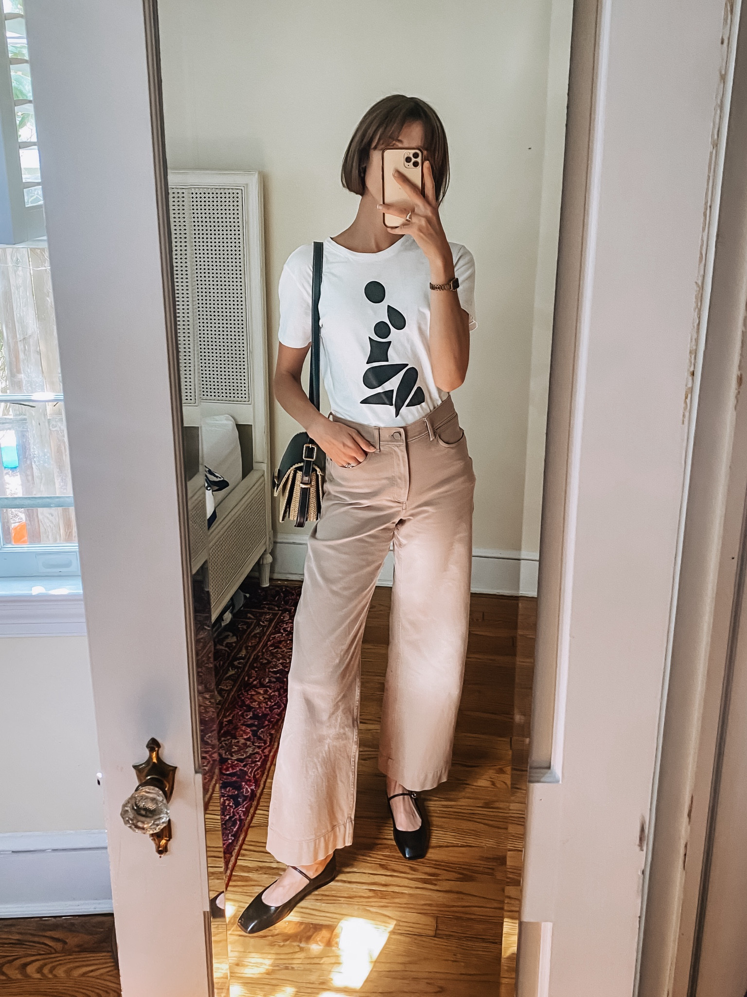 These ballet flats are very comfortable and very chic - just what I’ve been looking for to wear with everything from trousers to dresses. 

#LTKShoeCrush #LTKSeasonal #LTKOver40