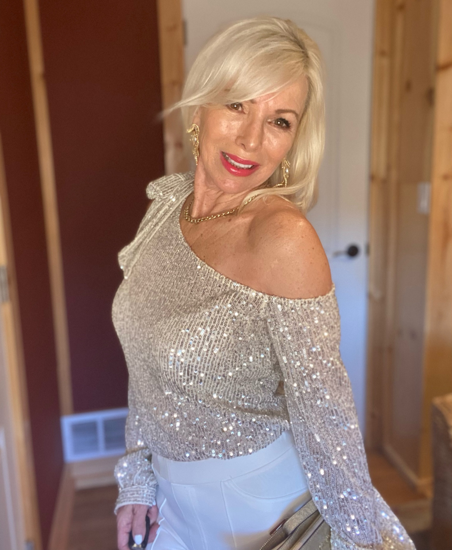 Whether you’re having a night out this winter or thinking about holiday or NYE outfits, this top is a must-have to have in your seasonal party outfit rotation. 

#sparkles #sparkletop #sequins #sequintop #newyearsoutfit #holiday #holidaywear #glamour 

#LTKHoliday #LTKSeasonal