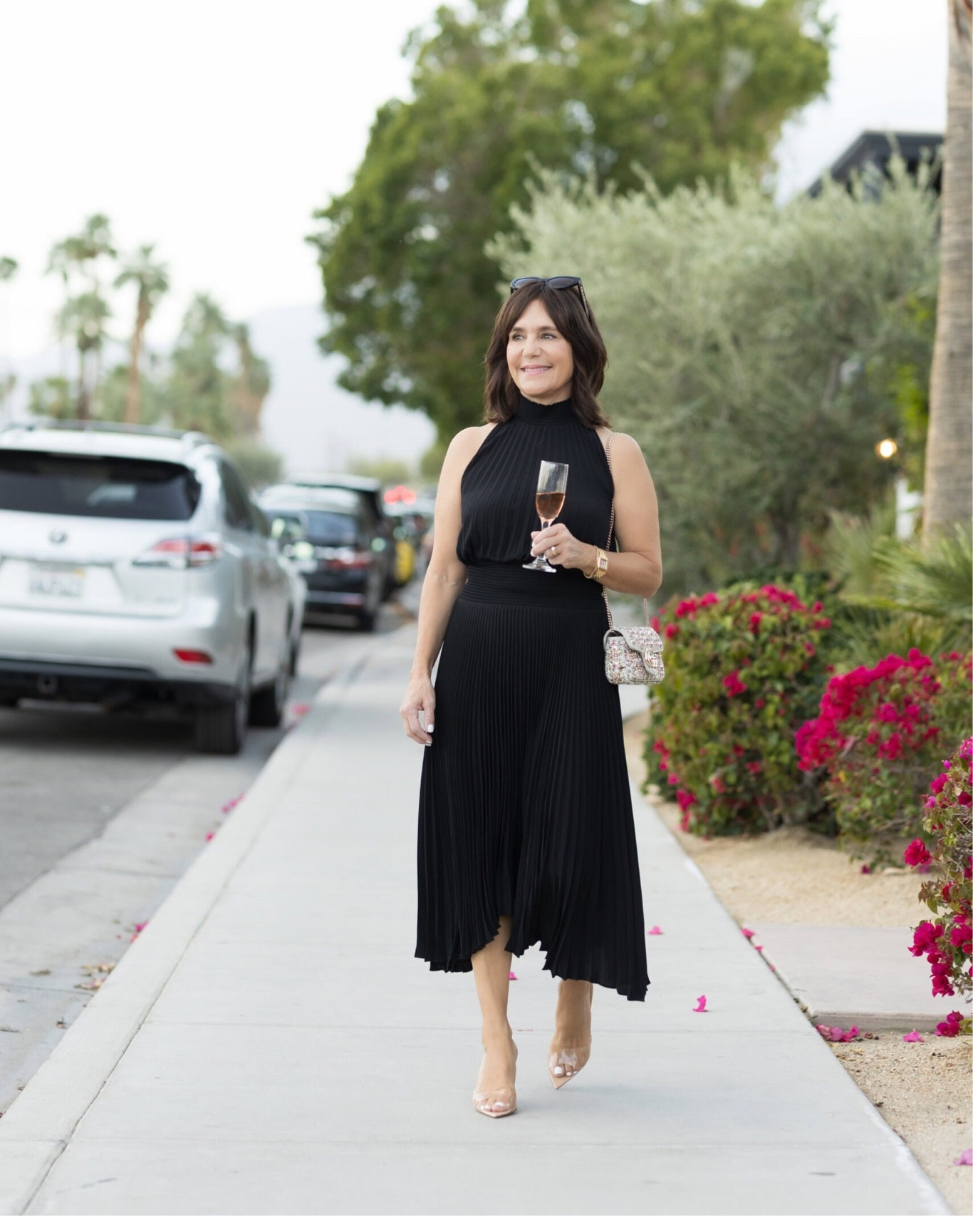 This is the perfect wedding guest dress! Such a classic option that I’ve worn to so may different events! ✨

#LTKPetite #LTKSeasonal #LTKOver40
