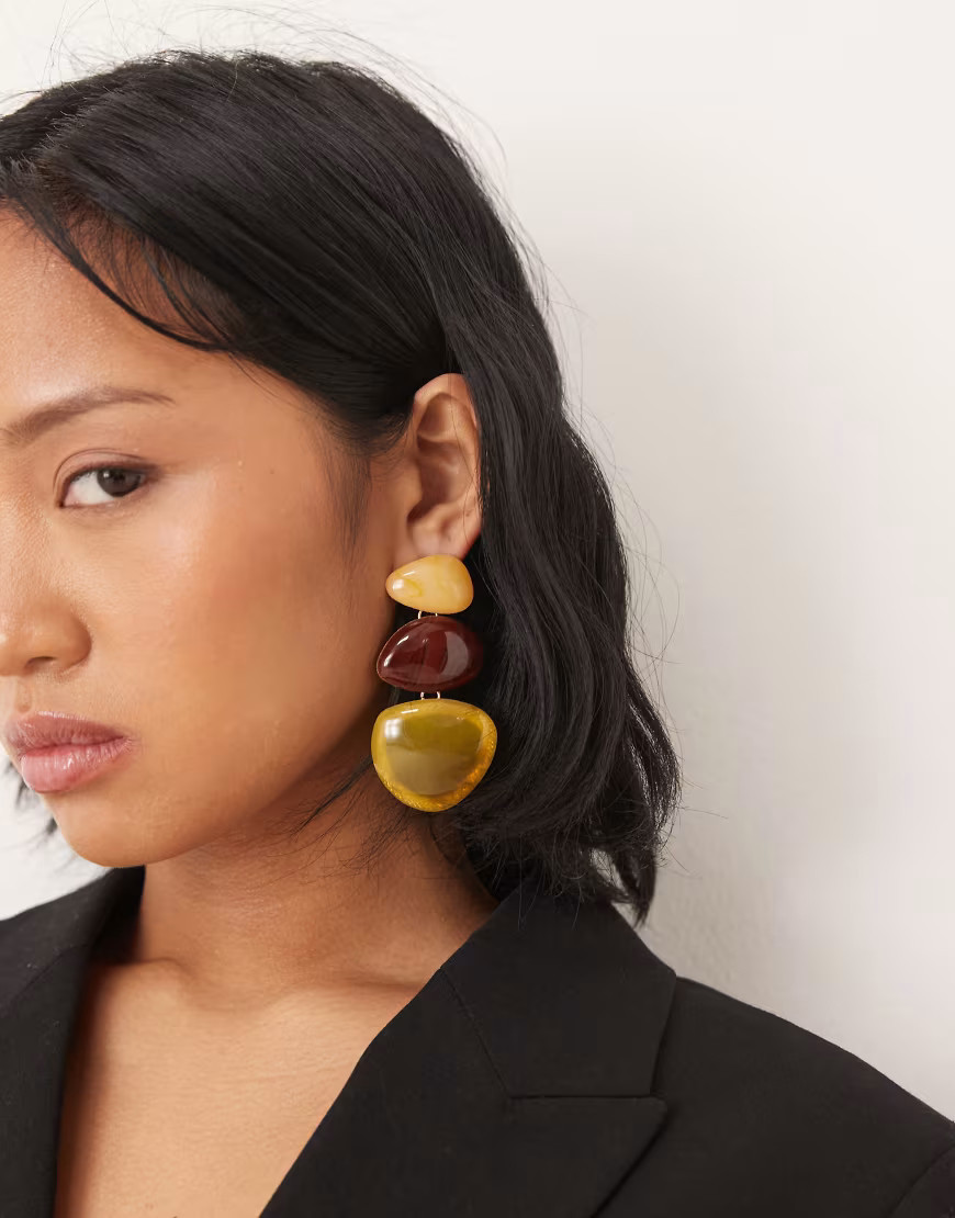 ASOS DESIGN drop earrings with resin detail-Gold | ASOS (Global)