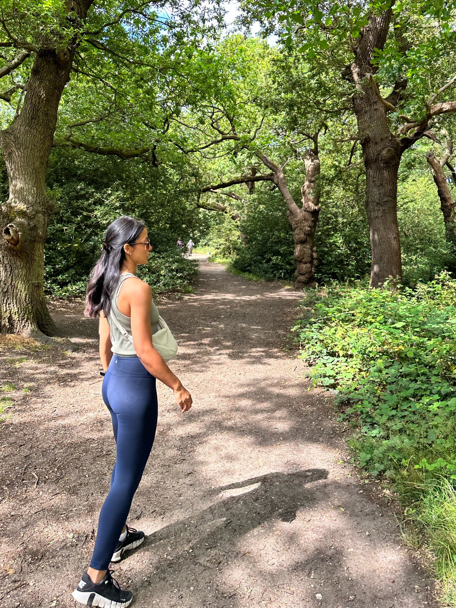 Sunday morning walks in the 🌳 🍃 ⛅️ 

#sunday #athleisure #sundaywalks 

#LTKeurope #LTKunder50 #LTKFitness