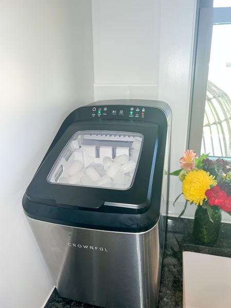 Ice maker from Amazon! Been a lifesaver for our family and is $60 off right now!

#amazonfinds #amazonkitchen #kitchengadgets #ltkhome #icemaker

#LTKhome #LTKFind #LTKsalealert