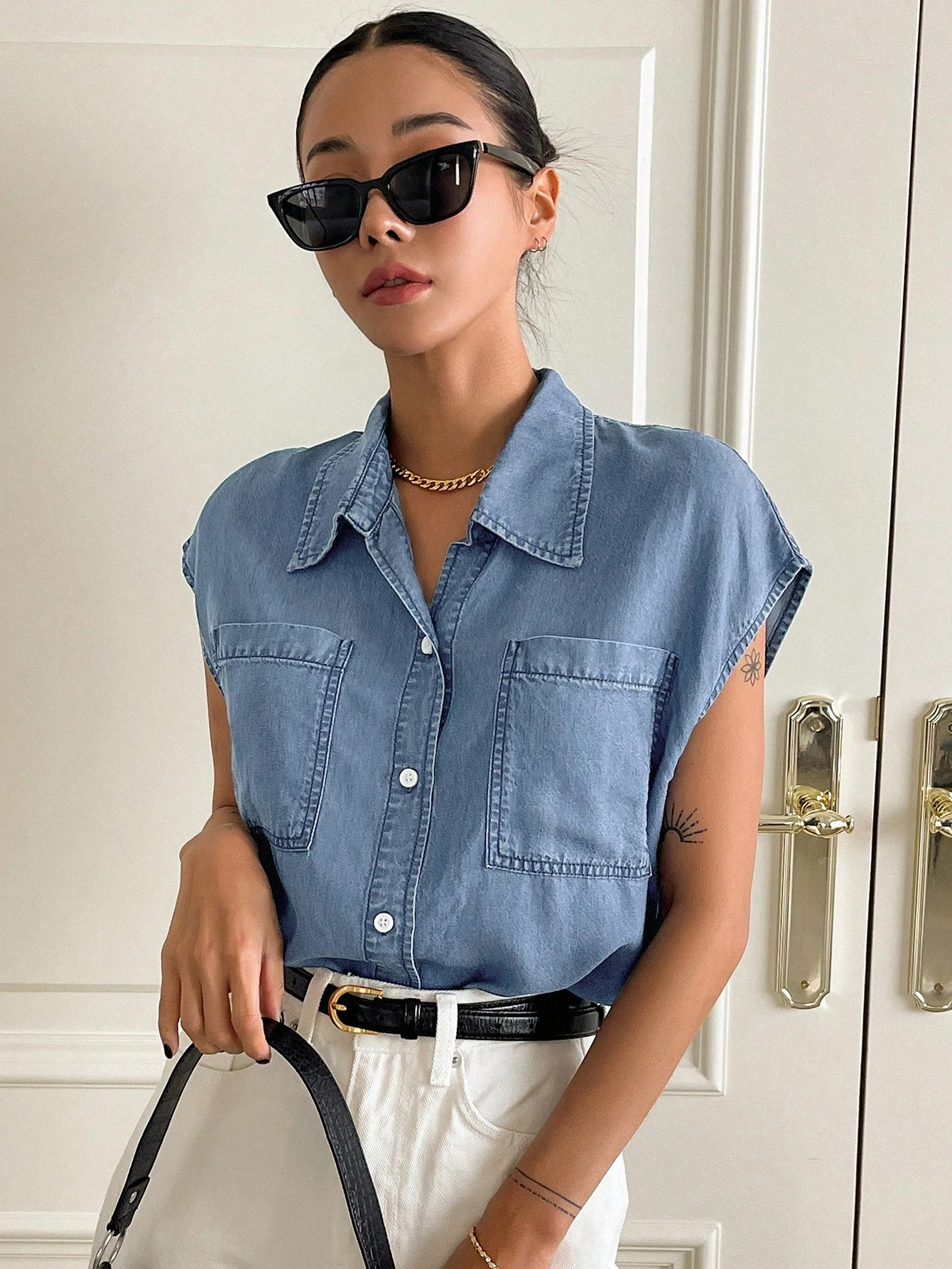DAZY Dual Pocket Batwing Sleeve Button Front Denim Top | SHEIN