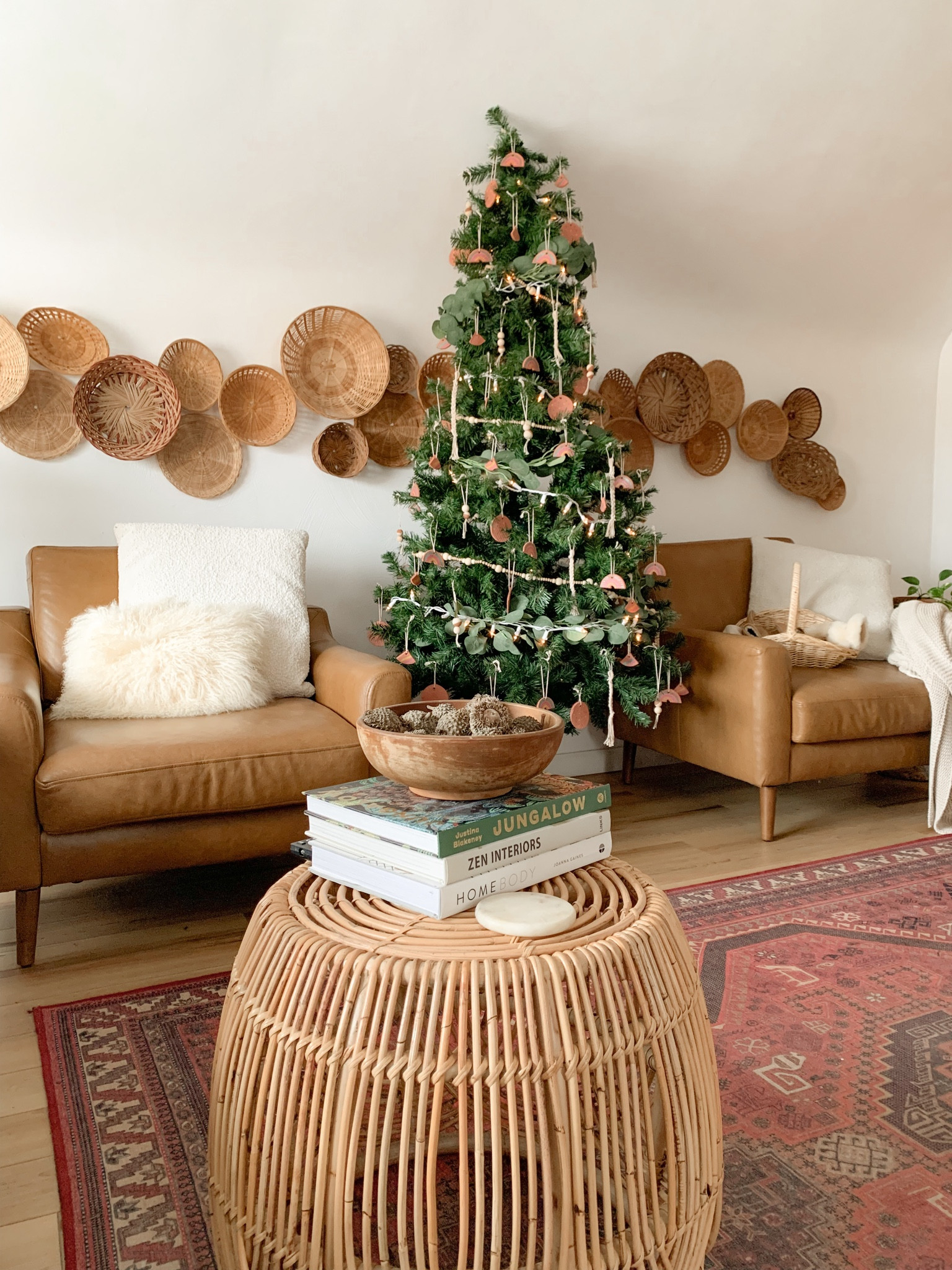 Linking some boho living room + Christmas decor! 🧡🎄

#LTKstyletip #LTKhome #LTKHoliday