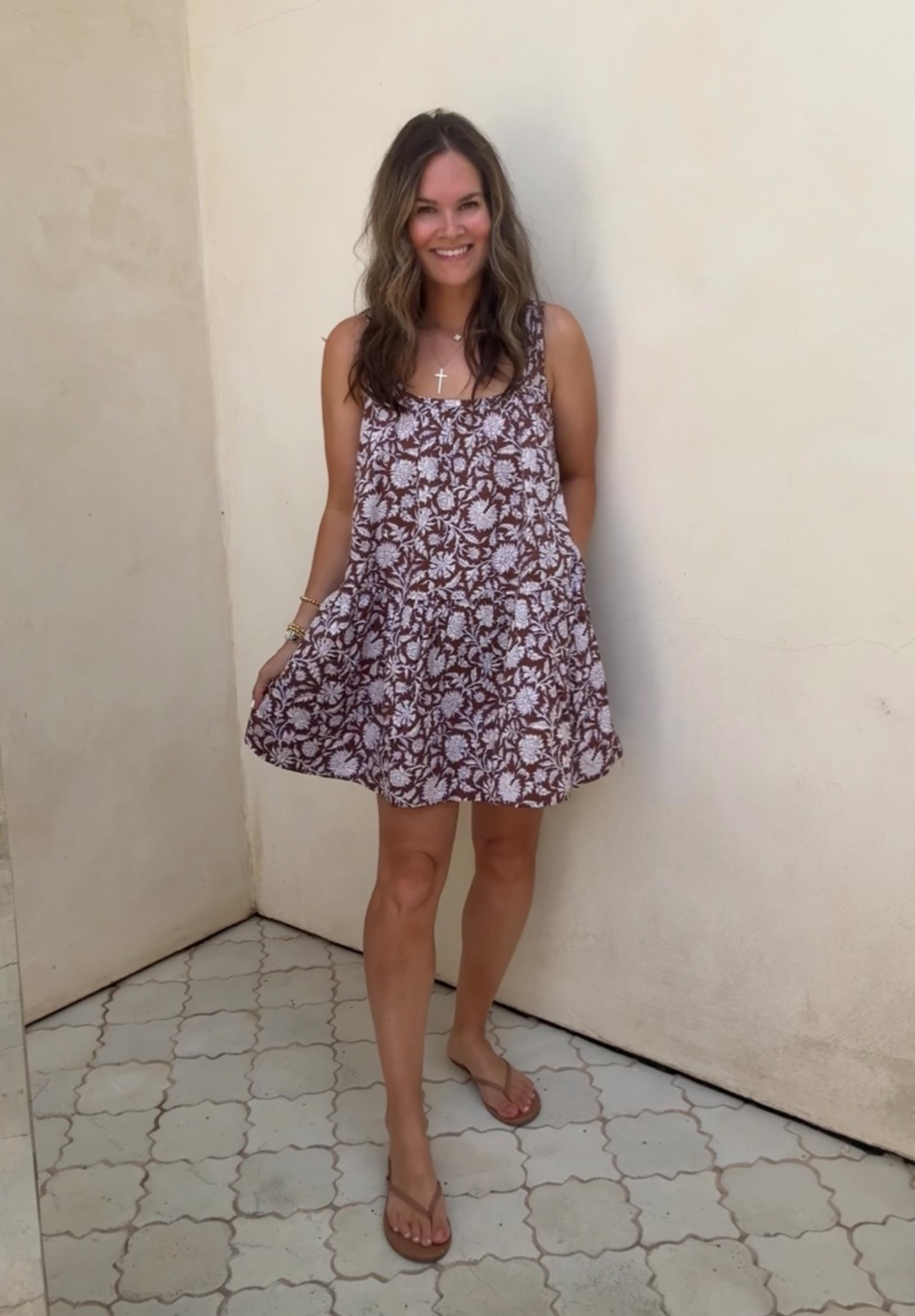This dress is so comfortable and today’s the last day it’s 50% off! It has pockets and is perfect to throw on and go. Also comes in multiple lengths

#LTKootd #LTKSaleAlert #LTKmomlife