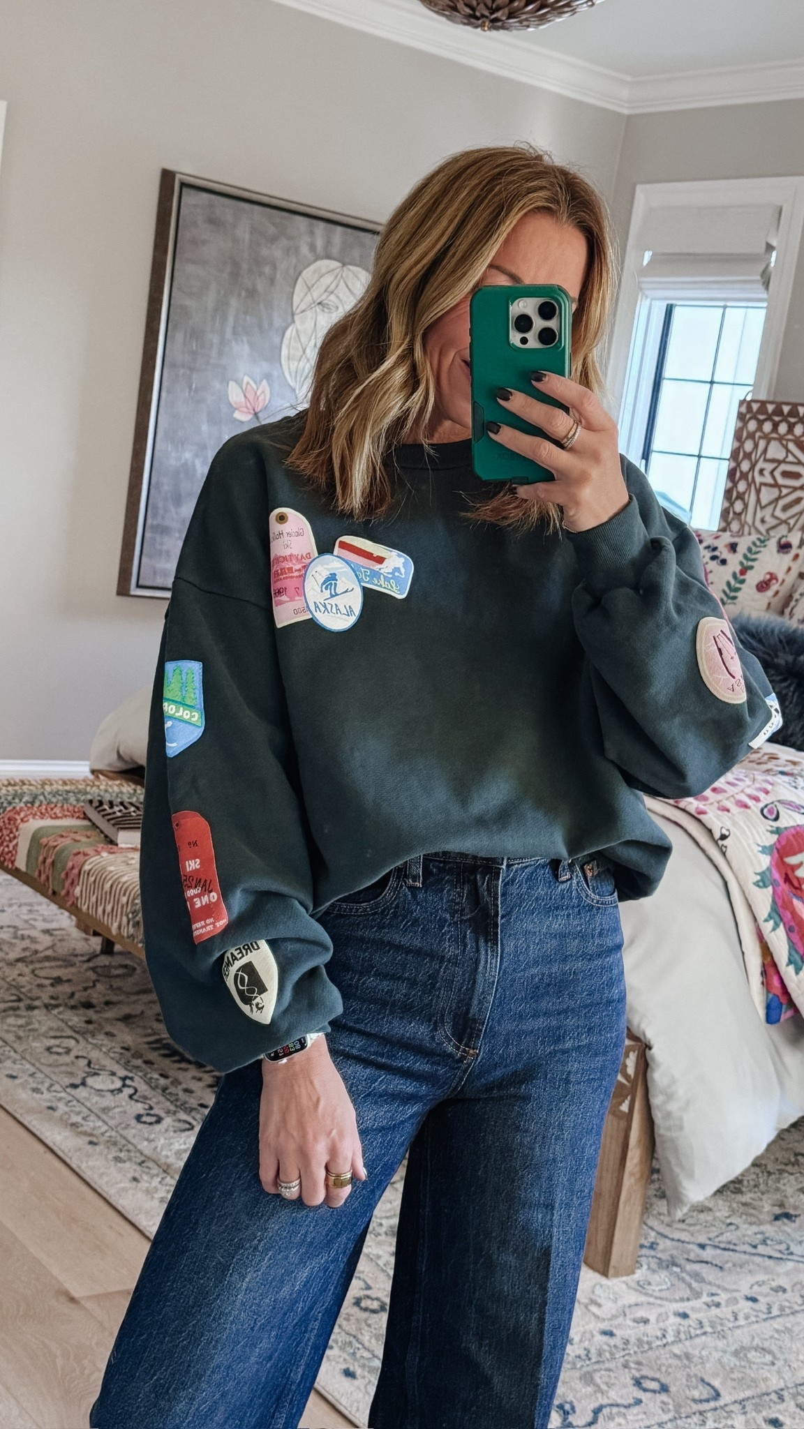 Throwback sweatshirt perfect for everyday casual or an apres ski outfit 

#LTKmomlife