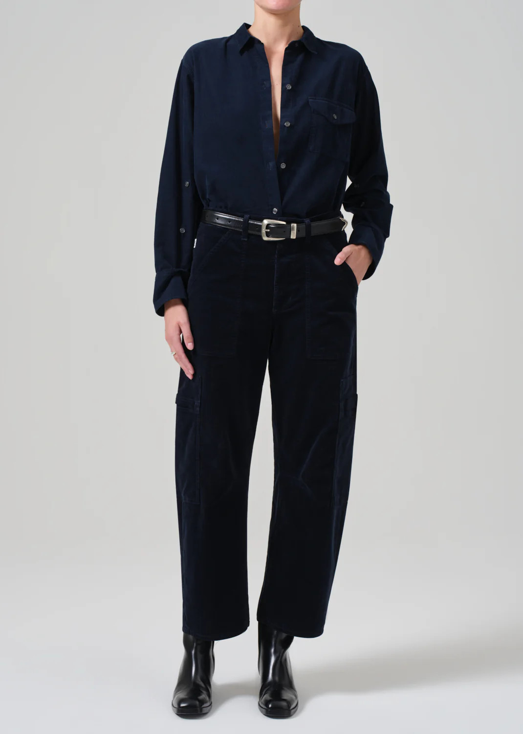 Marcelle Low Slung Easy Cargo Corduroy in Navy | Citizens of Humanity