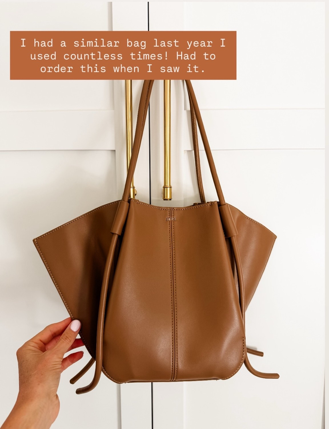 This bag is so chic! Definitely will be pulling for this all the time! It’s a great size for everyday wear!

Loverly Grey, Amazon, everyday purse, tote bag, neutral tote, neutral purse, fall accessories

#LTKSeasonal