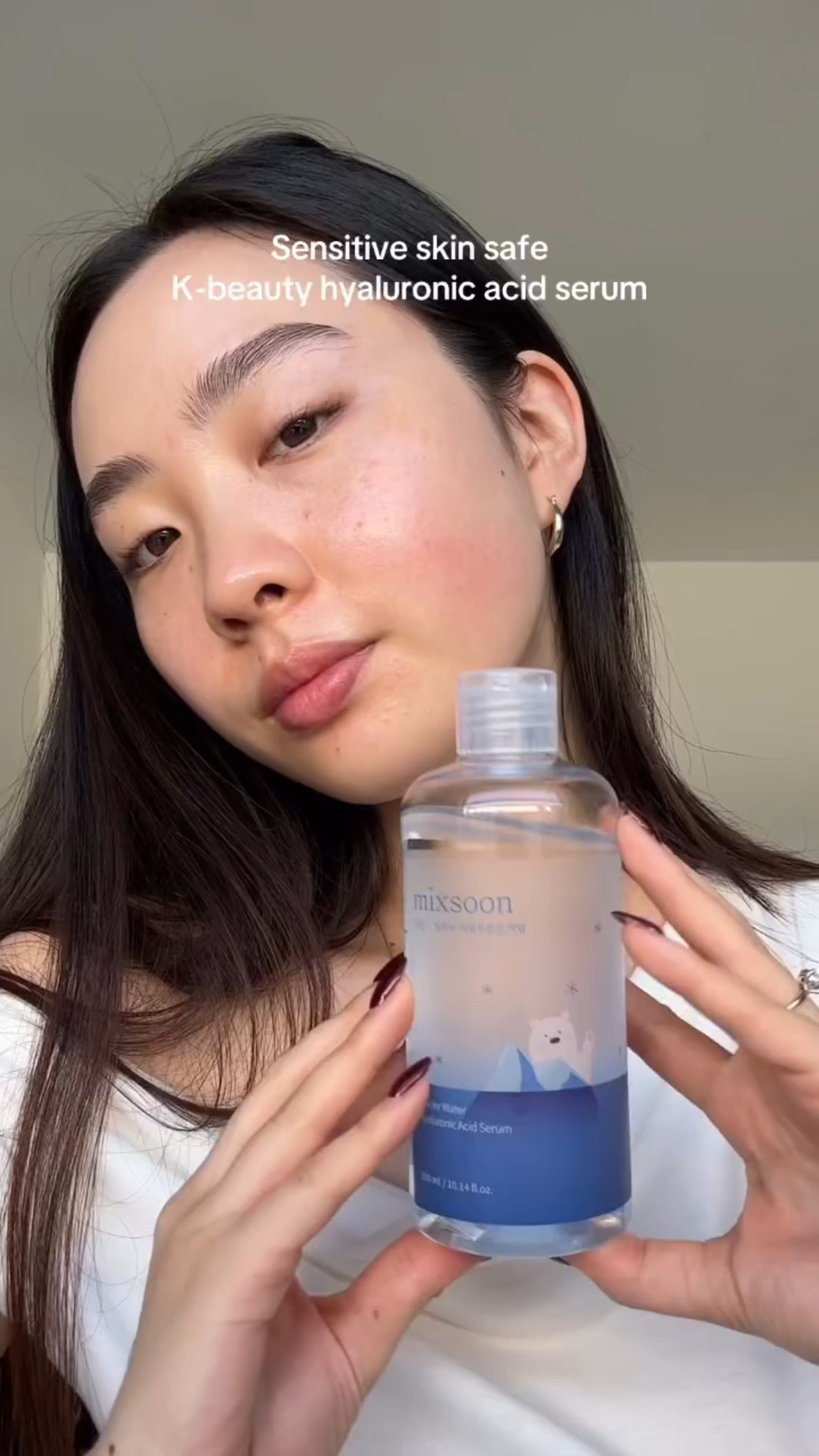 Hydration all day everyday

#mixsoon #koreanskincare #glassskin #glowyskin #mixsoonhyaluronicacid #hyaluronicacid #hyaluronicacidserum #dryskin #hydratingskincare #TikTokMadeMeBuyIt #skintok