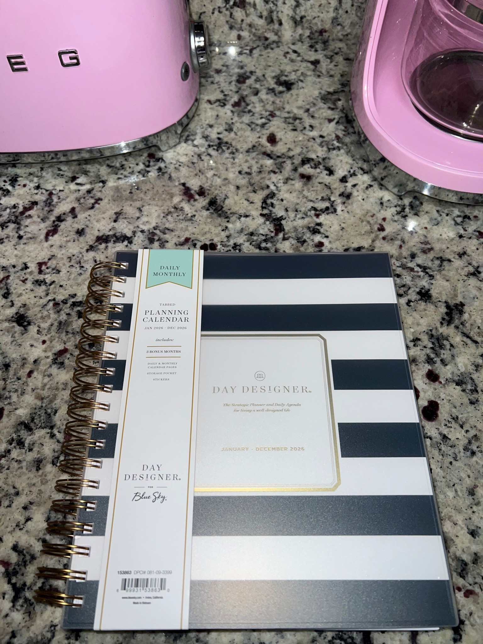 If you’re a planner girl, you need this Day Designer x Blue Sky 2026 Planner. It’s perfect!! 
#HappyNewYear #2026 #Plannergirl #NewYear #Goals #Planner #Daydesigner #calendar


#LTKFindsUnder50