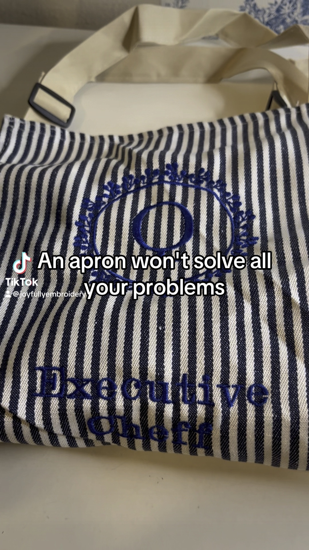 Honestly these custom aprons make the perfect gift😍

#LTKGiftGuide #LTKHome #LTKVideo