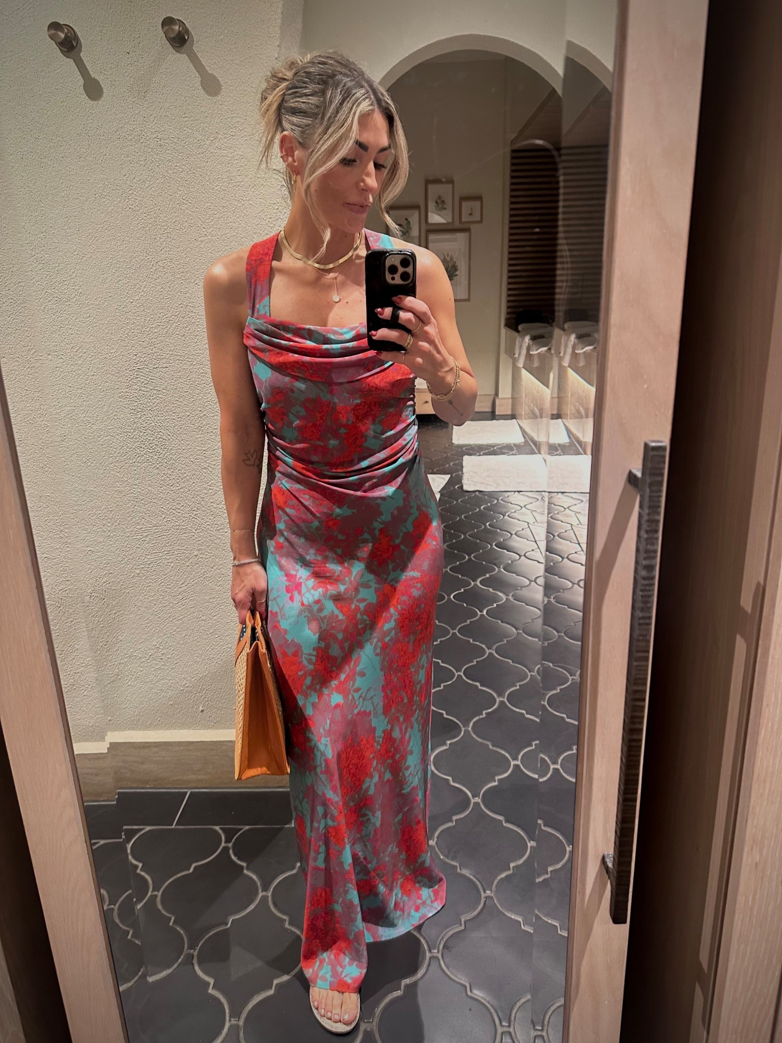 This dress was a happy find…and it’s on major sale right now! Multiple colors/prints!

#LTKOver40 #LTKTravel #LTKootd