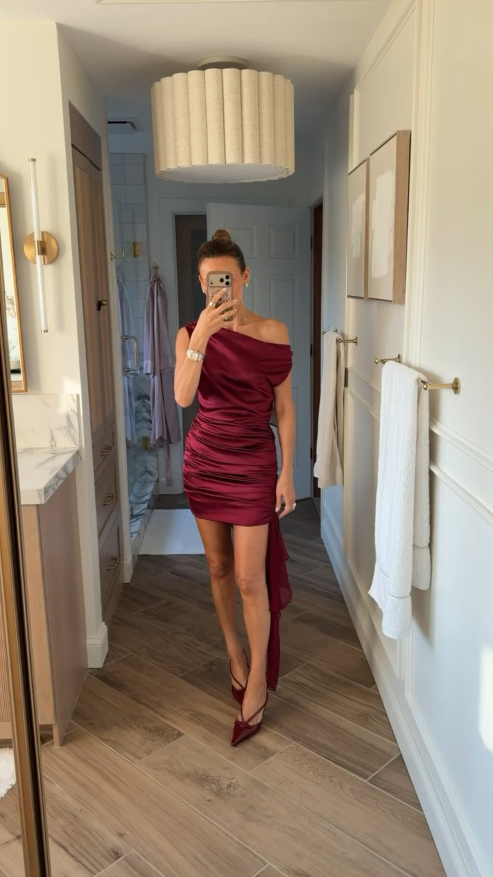 Super versatile cocktail dress, from date night, to weddings, to parties it’s perfect for everything and the fabric sits in a way that covers all the lines and gives you an hourglass figure

#LTKWedding #LTKOver40 #LTKSeasonal