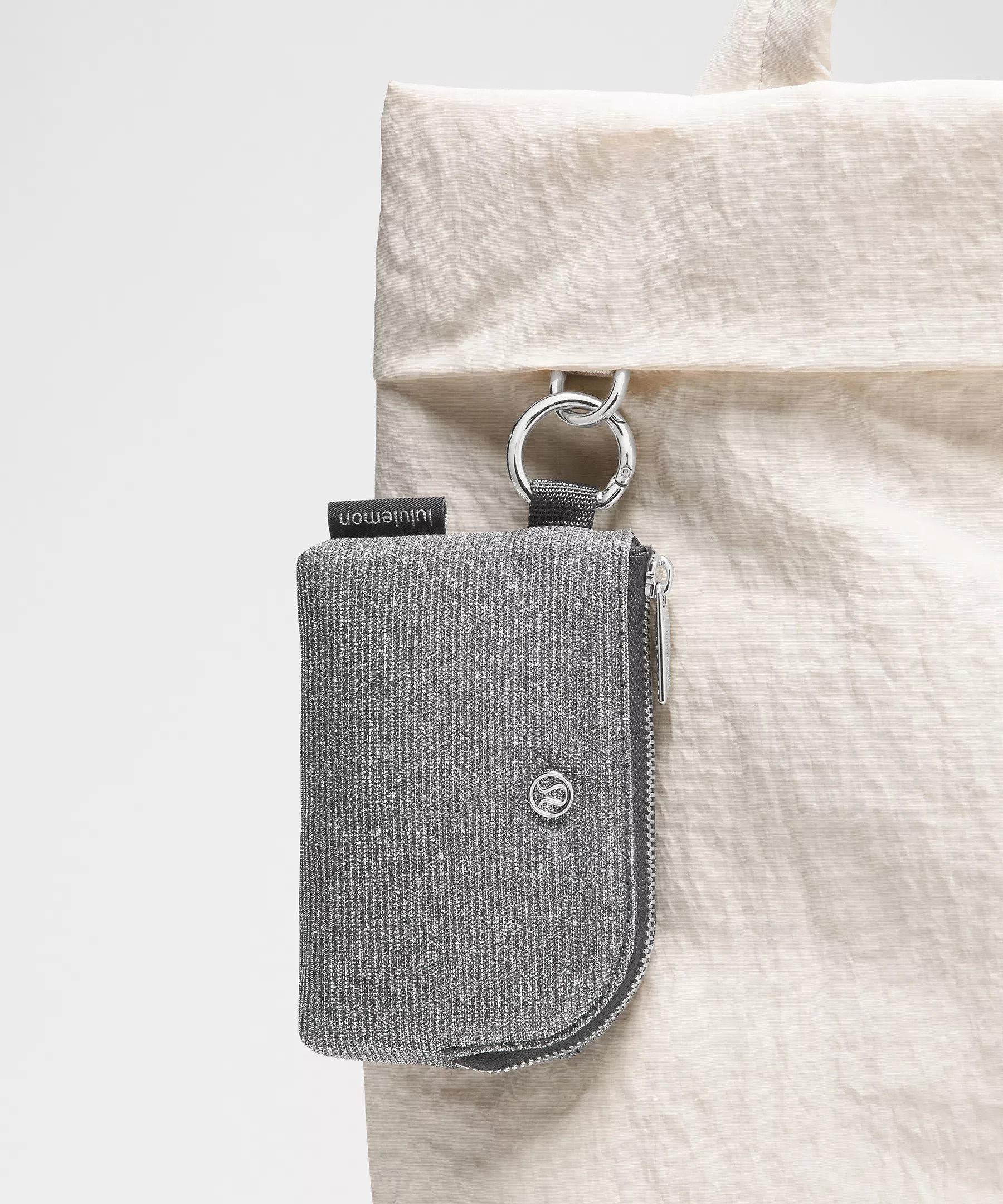 Clippable Card Pouch | lululemon (CA)