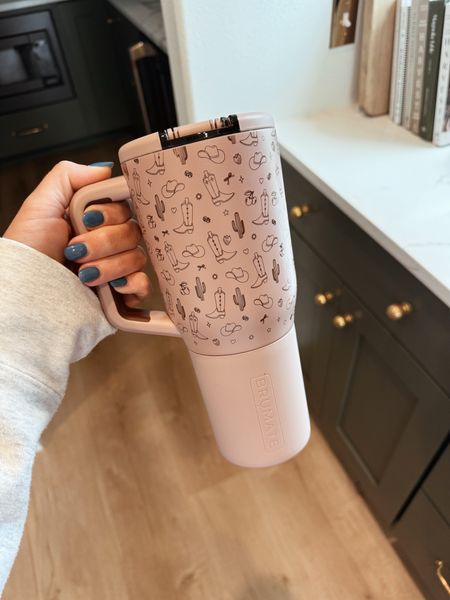 I’ve been on the hunt for a large tumbler that has a lid but no straw and found this cowboy cutie! 🤠 my Texas heart loves this pattern so much! 100% spill proof 🙌

#LTKHome #LTKFitness #LTKFindsUnder50