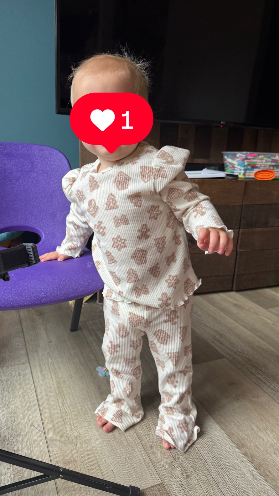 I cannot handle this Christmas flares outfit with the ruffle sleeves and the Christmas cookies and you he puffed sleeves omg 😭🤩🥹🎄🌲❤️♥️

#LTKBaby #LTKHoliday #LTKKids