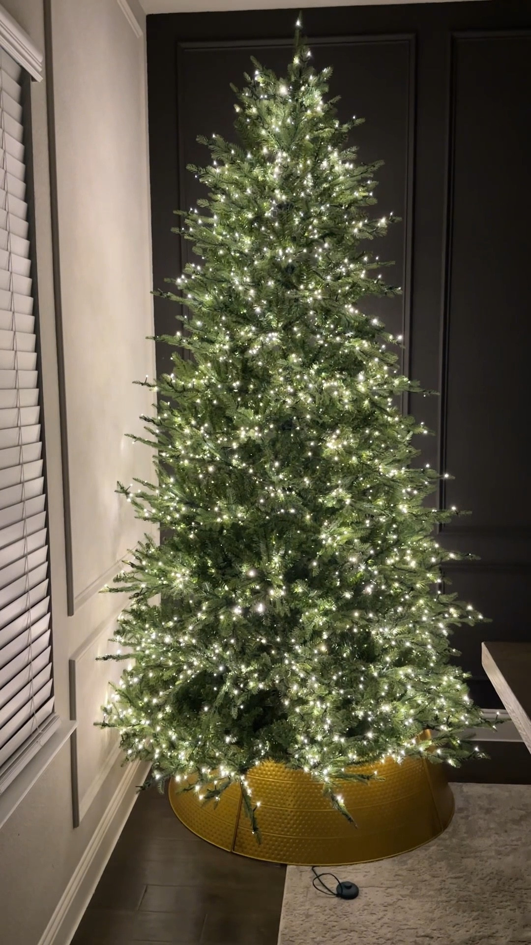 Viral home depot tree! I have the 9 ft

Christmas tree, home depot tree, twinkly christmas tree

#LTKSeasonal #LTKHome