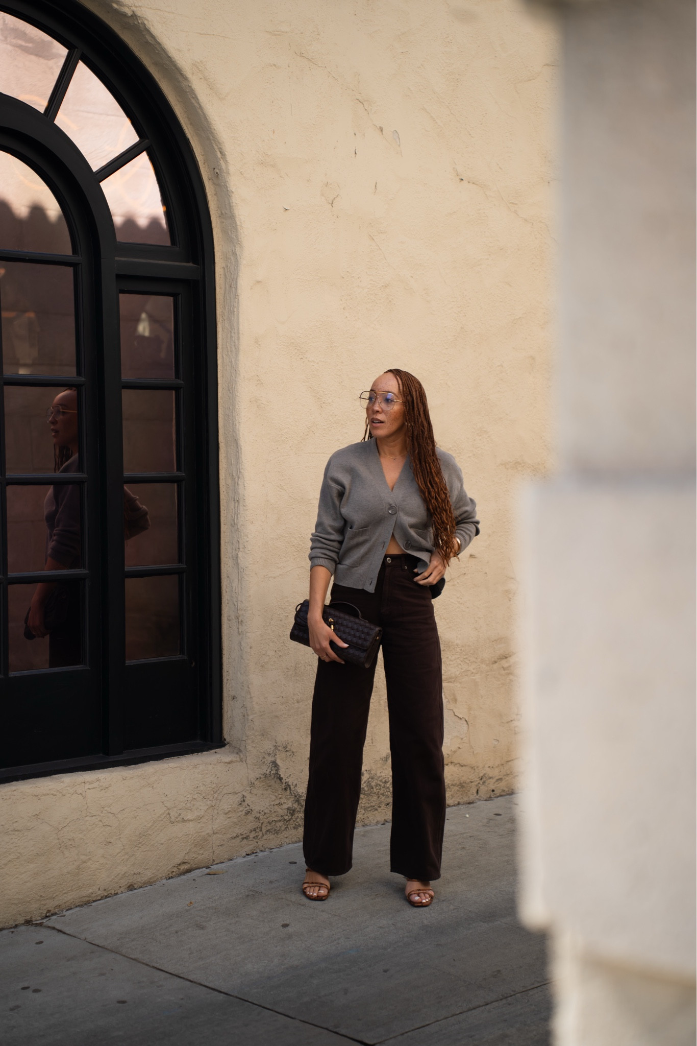 Zara barrel jeans on repeat all spring! 👖🤎 #LTKzara

#LTKSaleAlert #LTKFindsUnder100 #LTKFindsUnder50