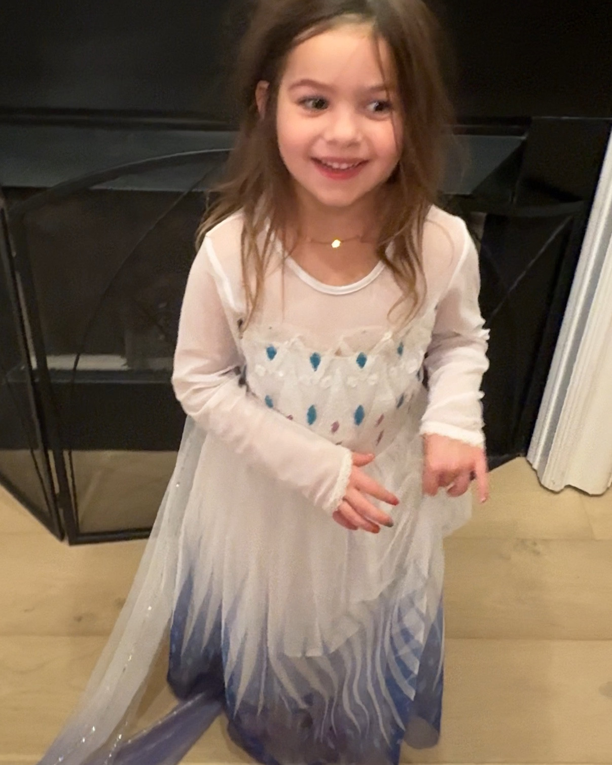 Elsa 🤍❄️

#princessdress #elsa #frozen #elsadress #kidshalloween #disney

#LTKSaleAlert #LTKHalloween #LTKKids