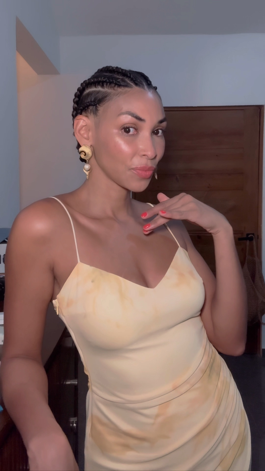 Over 40 Beauty Easy Vacation Dinner Makeup look 

#LTKOver40 #LTKBeauty