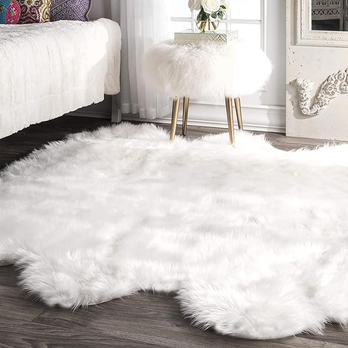 nuLOOM Fluffy Faux Sheepskin Shag Area Rug, 5' 3" x 6', White | Amazon (US)