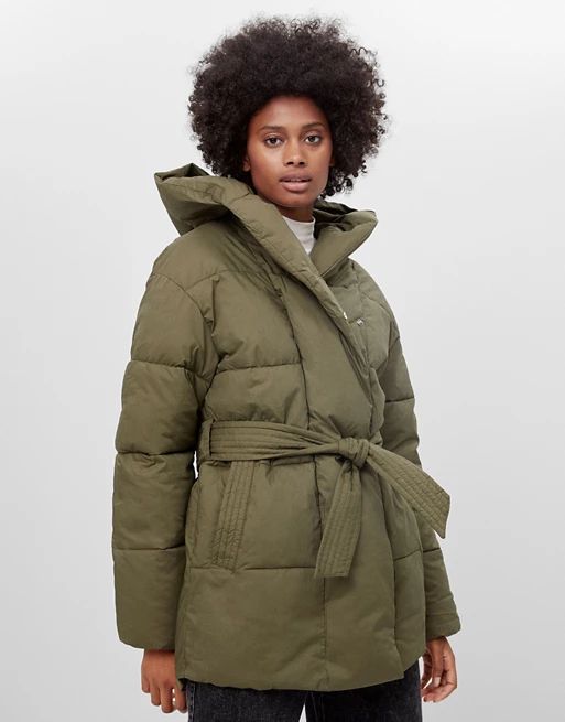 Bershka belted padded puffer jacket with hood in khaki | ASOS (Global)