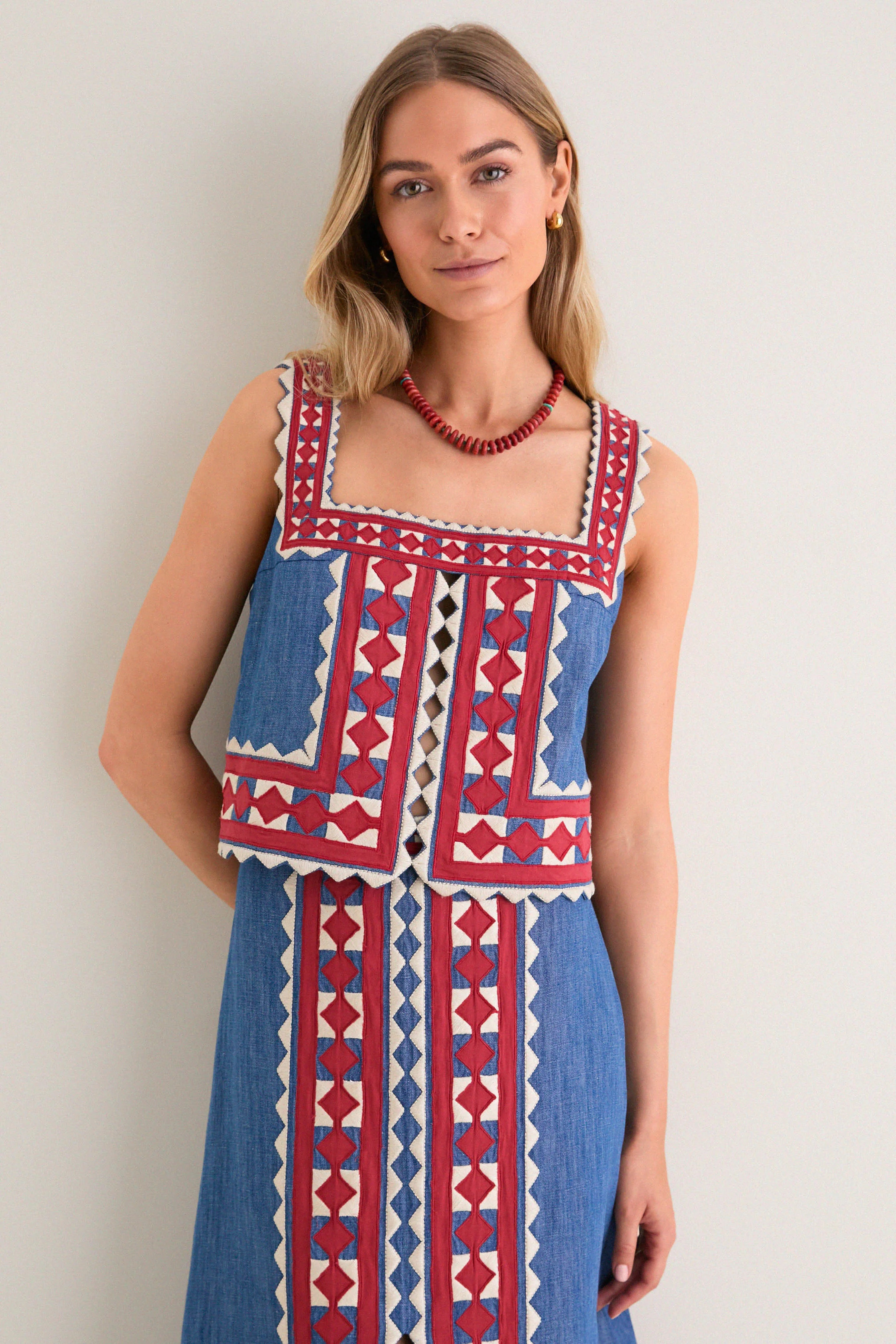 Multi Stina Chambray Sleeveless Top | Tuckernuck (US)