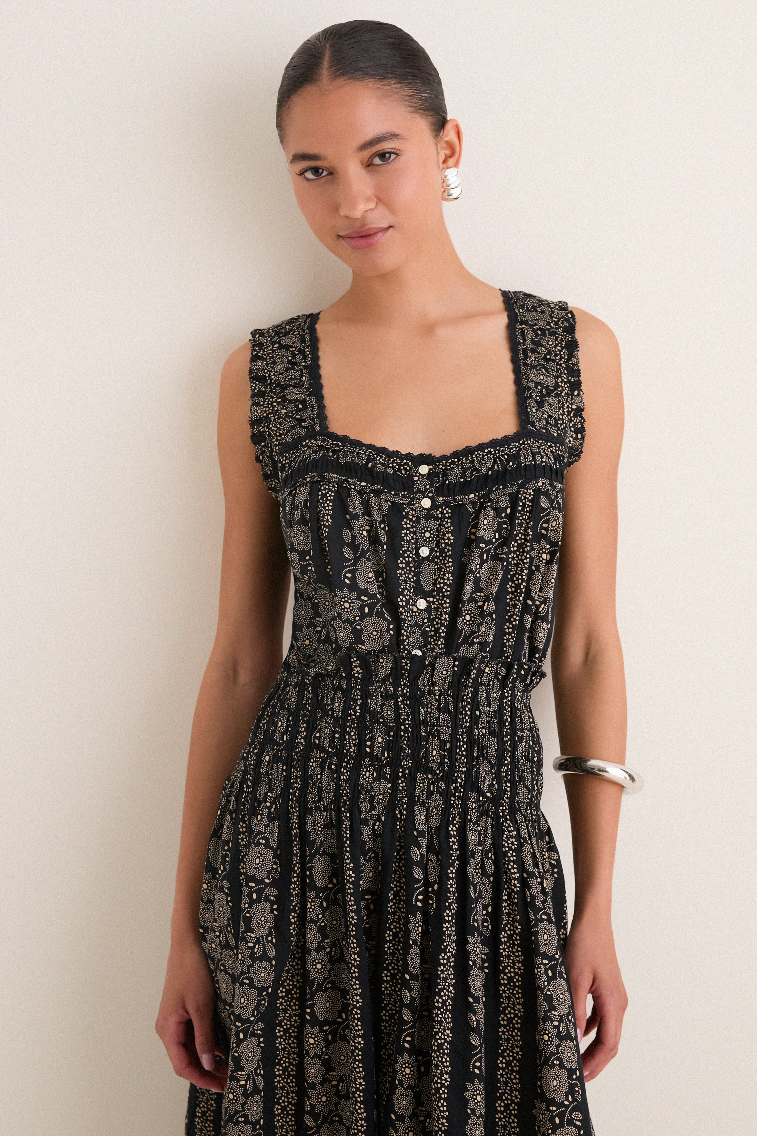 Black and Cream Token Floral Victorian Pleat Tank | Tuckernuck (US)
