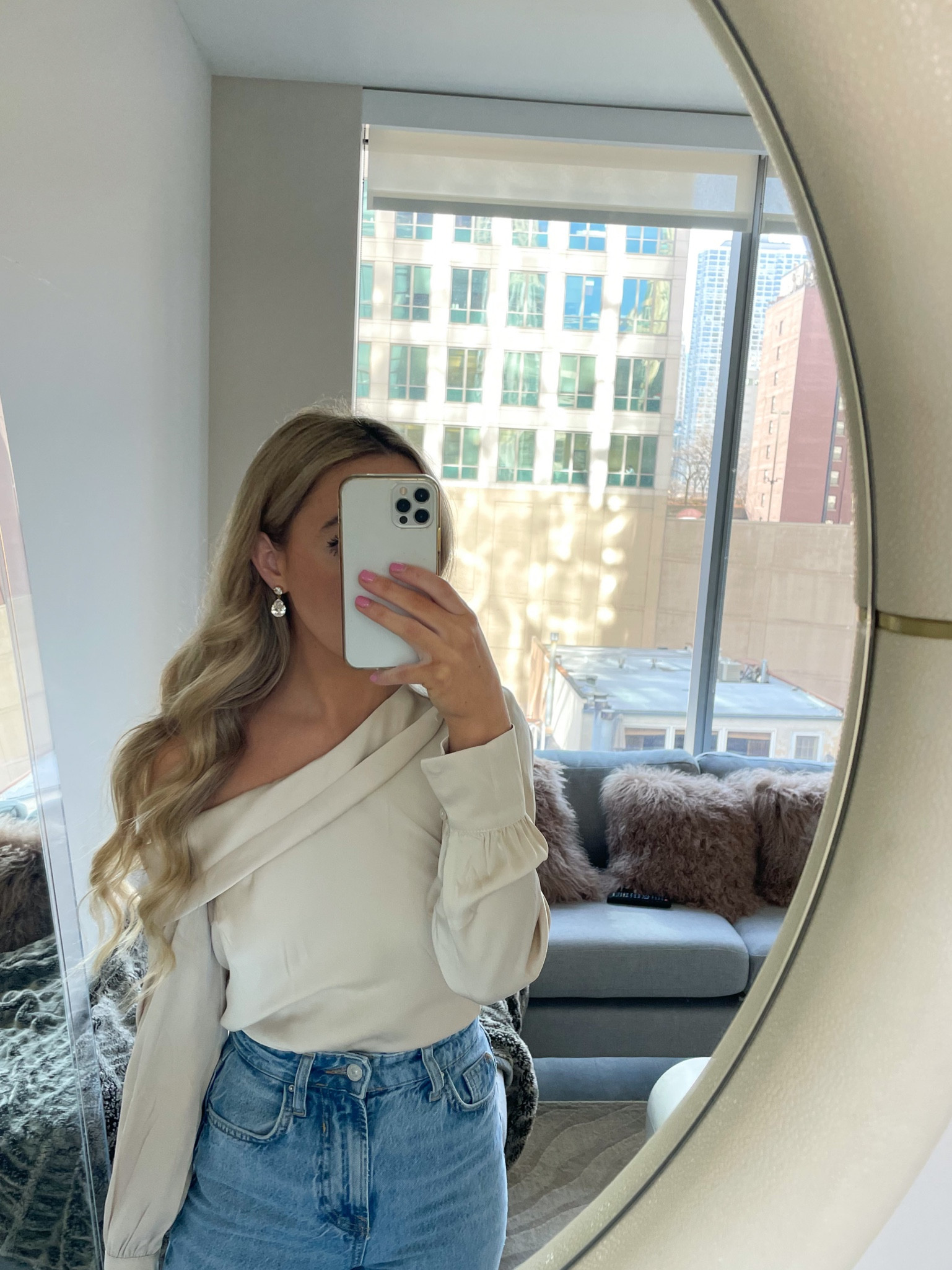 white tops for brides under $100 

Bridal shower. Bachelorette party. Wedding planning. Wedding dress shopping 
Holiday party outfit
New Year’s Eve outfit 

#LTKunder100 

#LTKwedding #LTKstyletip #LTKHoliday