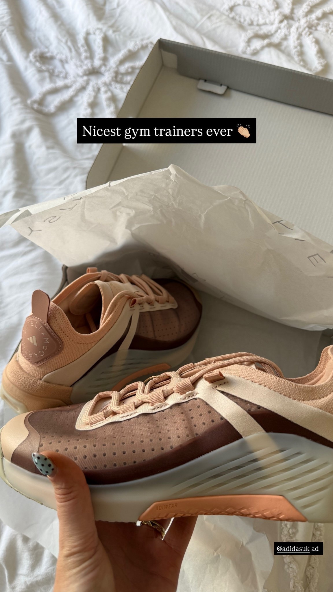 In love with my new gym trainers from the Stella McCartney collection at @adidas - feels like you’re walking on a cloud when you’re wearing them! So supportive and the COLOURS 😍😍😍 #CREATEDWITHADIDAS ad