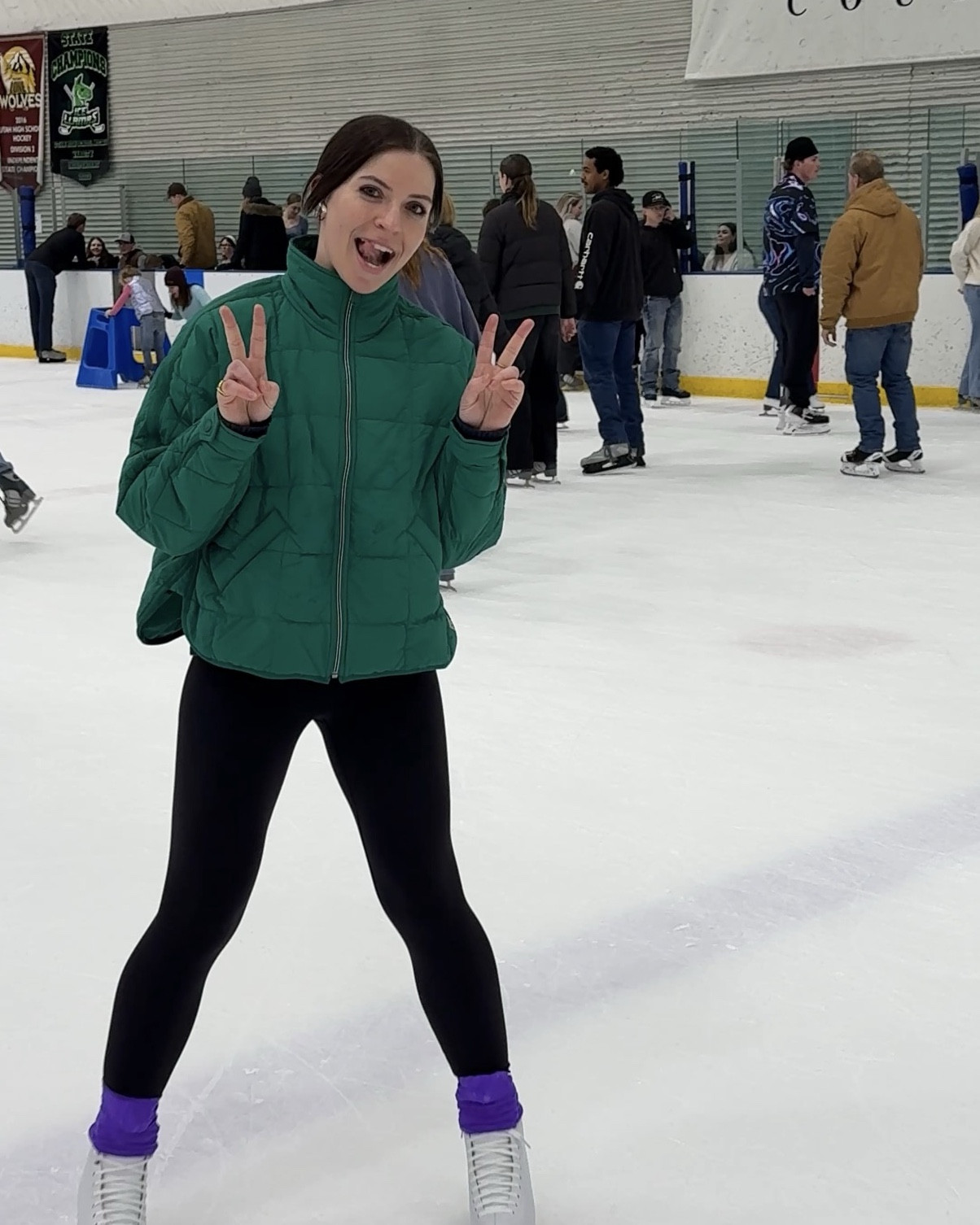 Best jacket I’ve ever purchased. I’m wearing an extra small since it’s baggy. I usually wear a small.