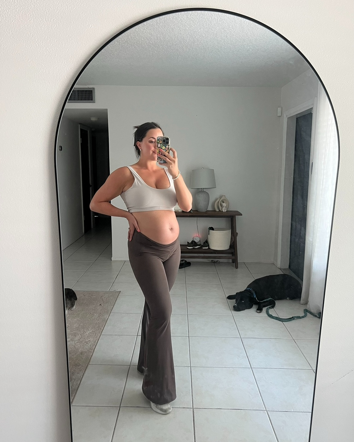 The pants that grow with you. 19 weeks to 32 weeks. 🤰🏽

#LTKActive #LTKBump #LTKStyleTip