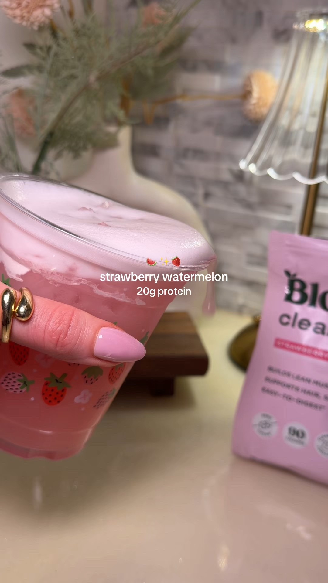 The yummiest protein EVER!!! 
20g of protein and it tastes like watermelon juice 🥤 

#bloom #clearprotein #proteindrink