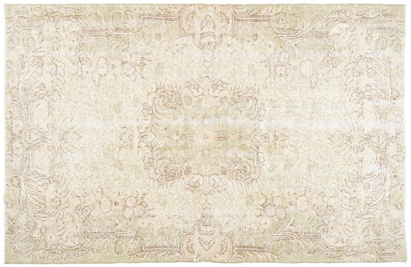 Merituuli
            
              Vintage Persian Style Rug | Revival Rugs 
