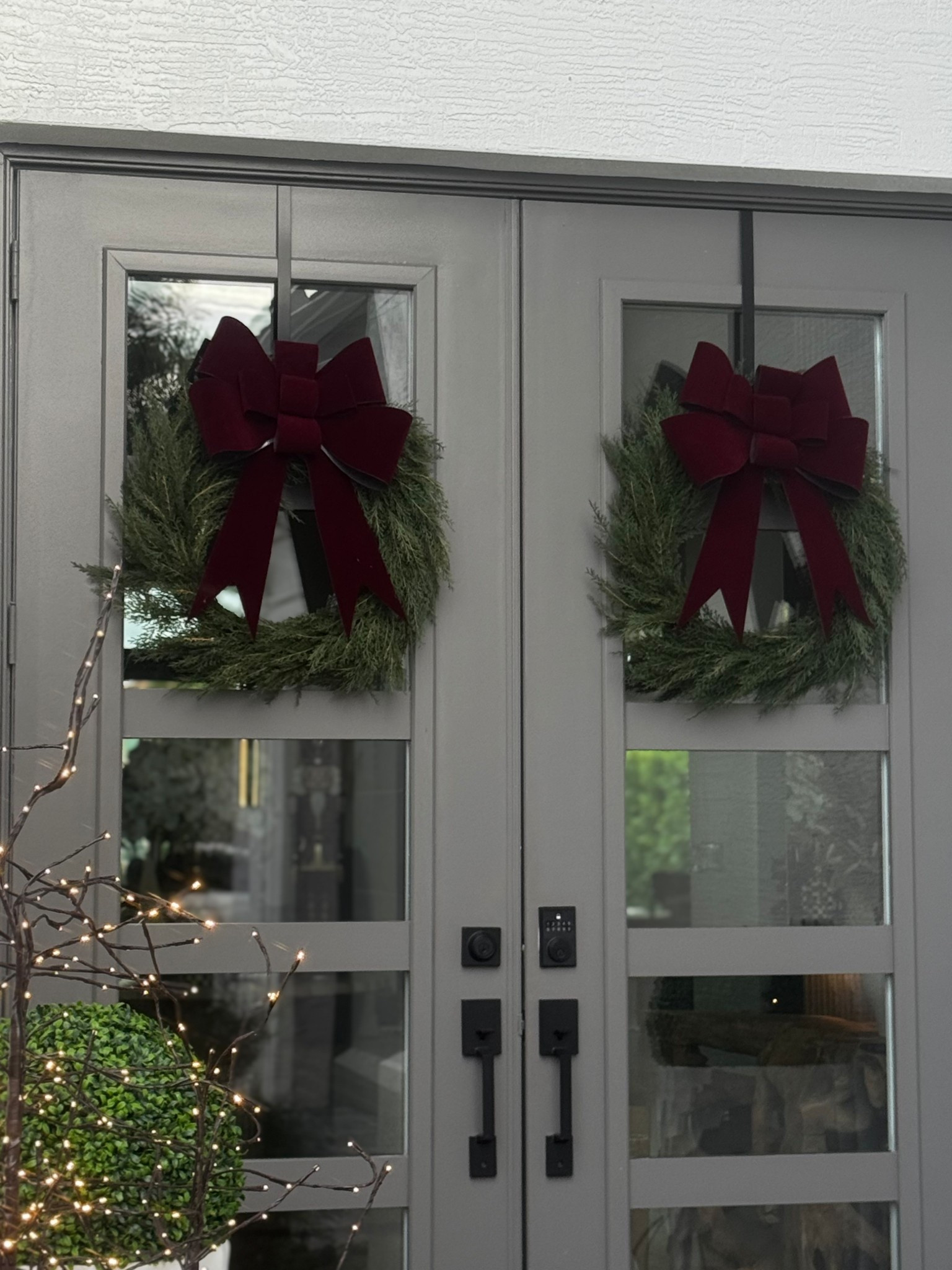 30” Faux Evergreen Cedar Wreath 

#LTKFindsUnder100 #LTKHoliday #LTKGiftGuide