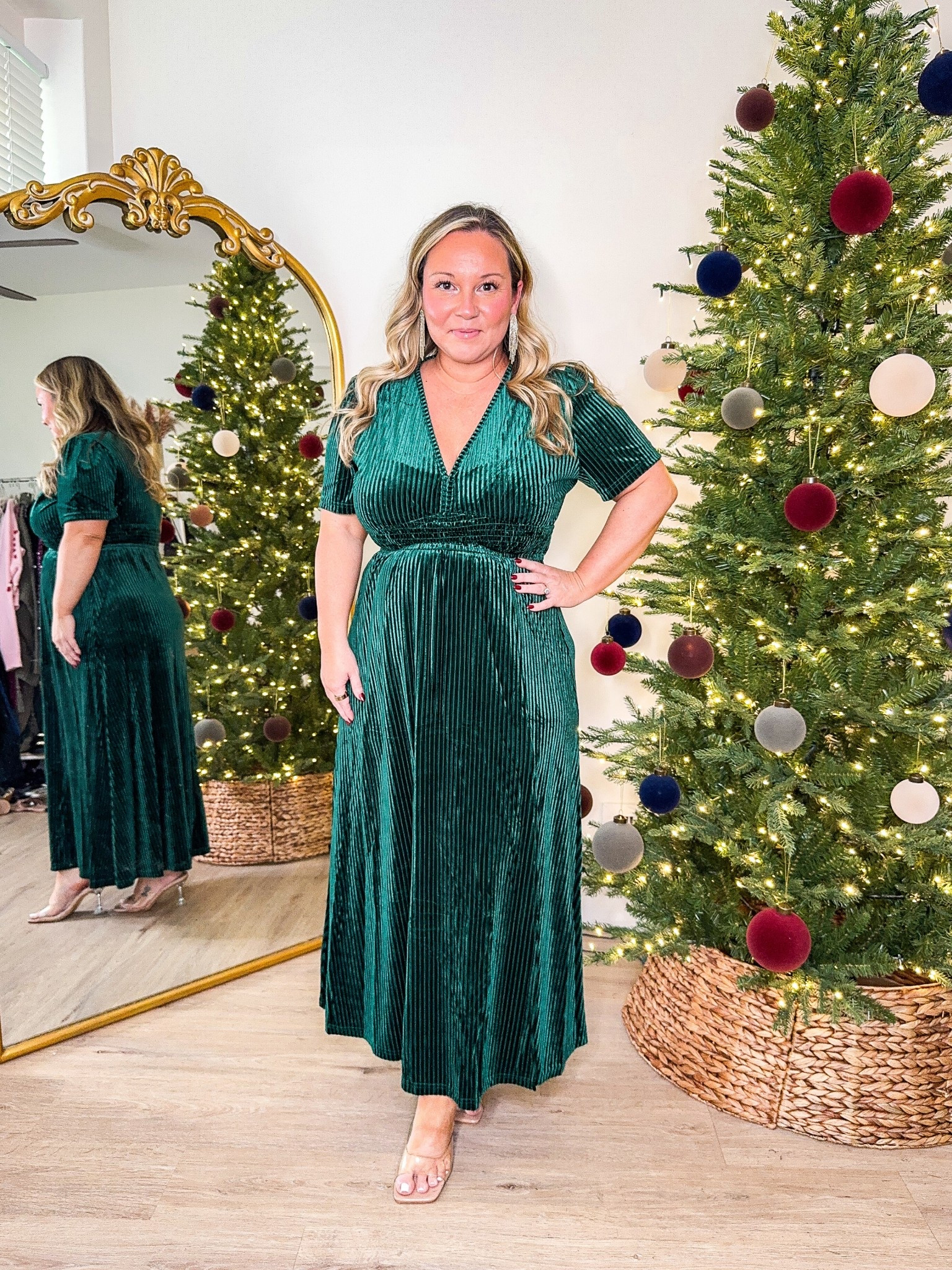 Amazon holiday outfit 
Velvet dress size LARGE 

Holiday dress, party dress, Christmas party, holiday outfit, Amazon fashion, Amazon finds, wedding guest dress  

#LTKHoliday #LTKMidsize #LTKOver40