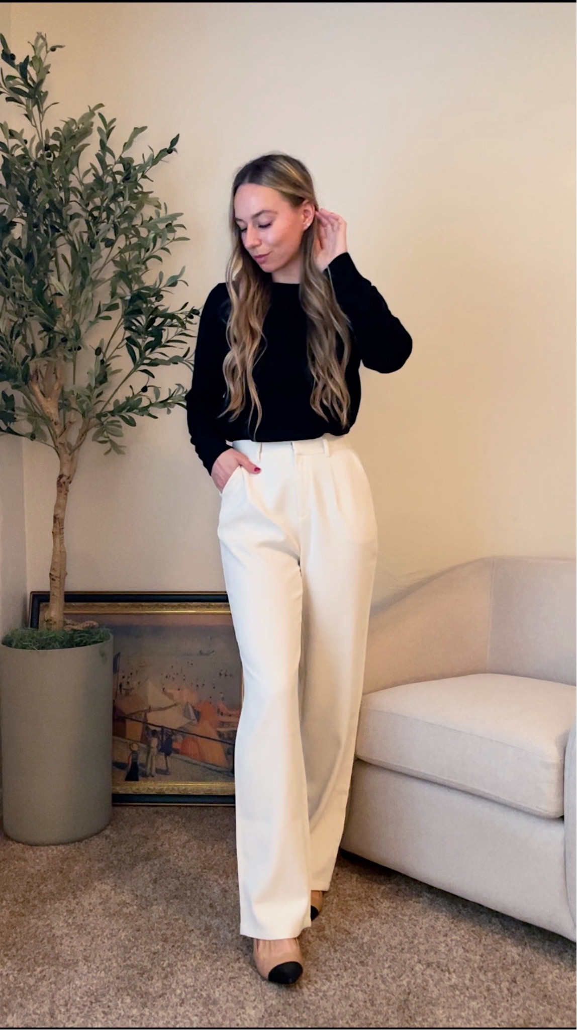 My FAVORITE cashmere sweater is on major sale right now! This is the perfect sweater for all your holiday looks this season. Comes in a bunch of colors! 🤍

#LTKSeasonal #LTKStyleTip #LTKSaleAlert