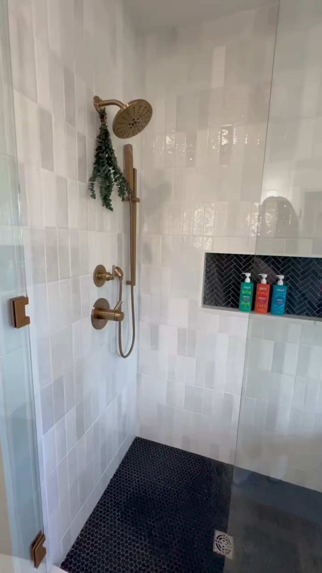 Elevate your time with these amazing @ollywellness body washes! #OLLYPartner #Ad #Paidlink 



#LTKselfcare #LTKdayinmylife #LTKBeauty