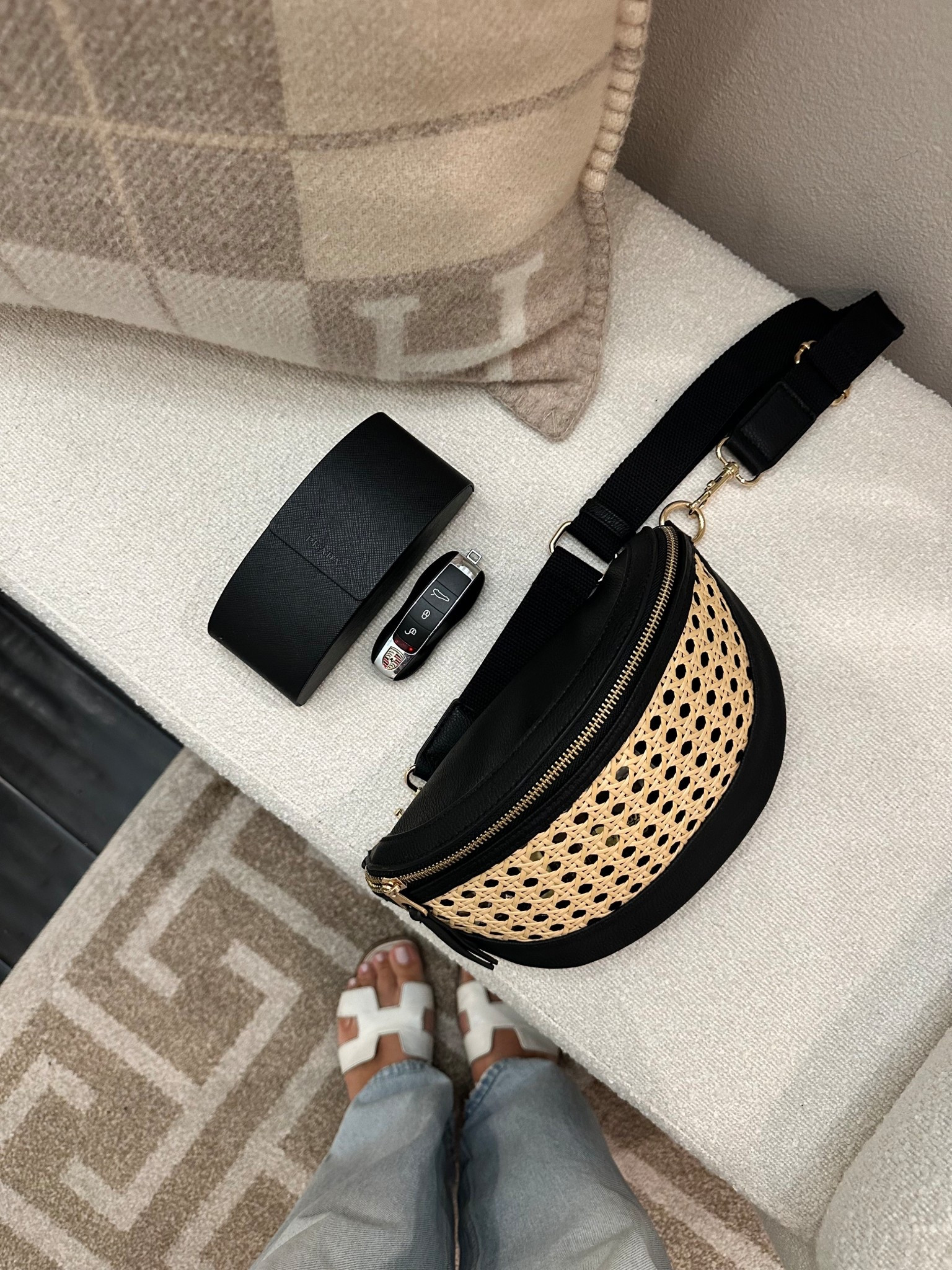 The rattan loving, soccer-field-hopping mom in me just found the cutest $20 belt bag. Practical and pretty    

#LTKItBag #LTKActive #LTKFindsUnder50