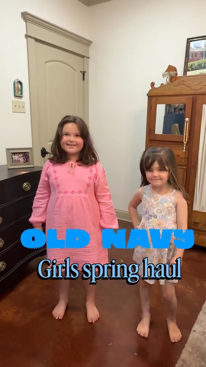 These girls stole the show!!!! They needed some new spring clothes so I hit up @oldnavy sales.  They were very excited with their new pieces. 

#oldnavy #kidsstyle #springfashion #tryonhaul #affordablefashion

#LTKSeasonal #LTKootd #LTKKids