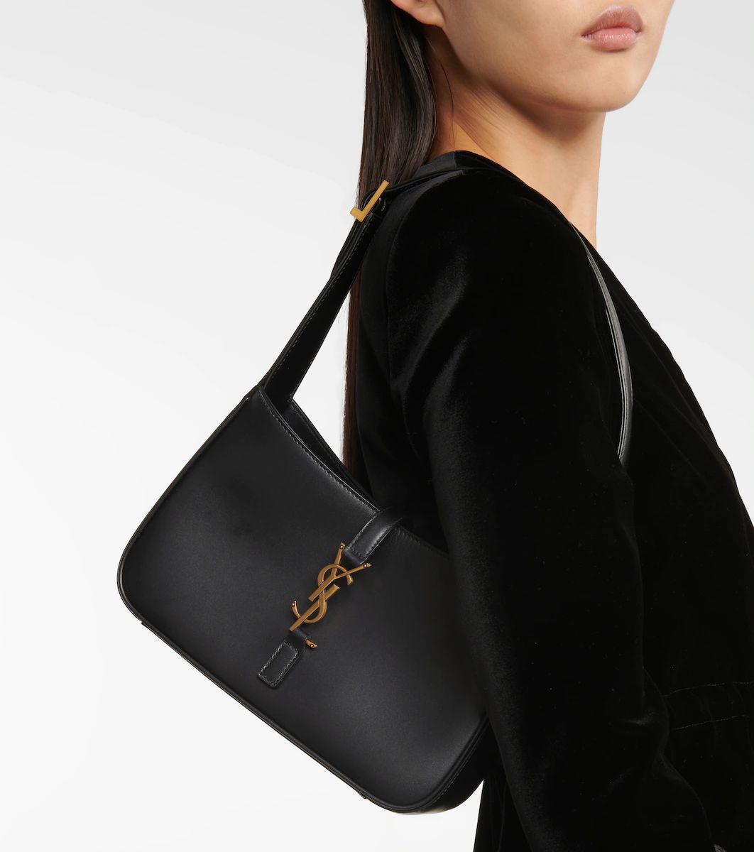 Le 5 à 7 leather shoulder bag | Mytheresa (US/CA)