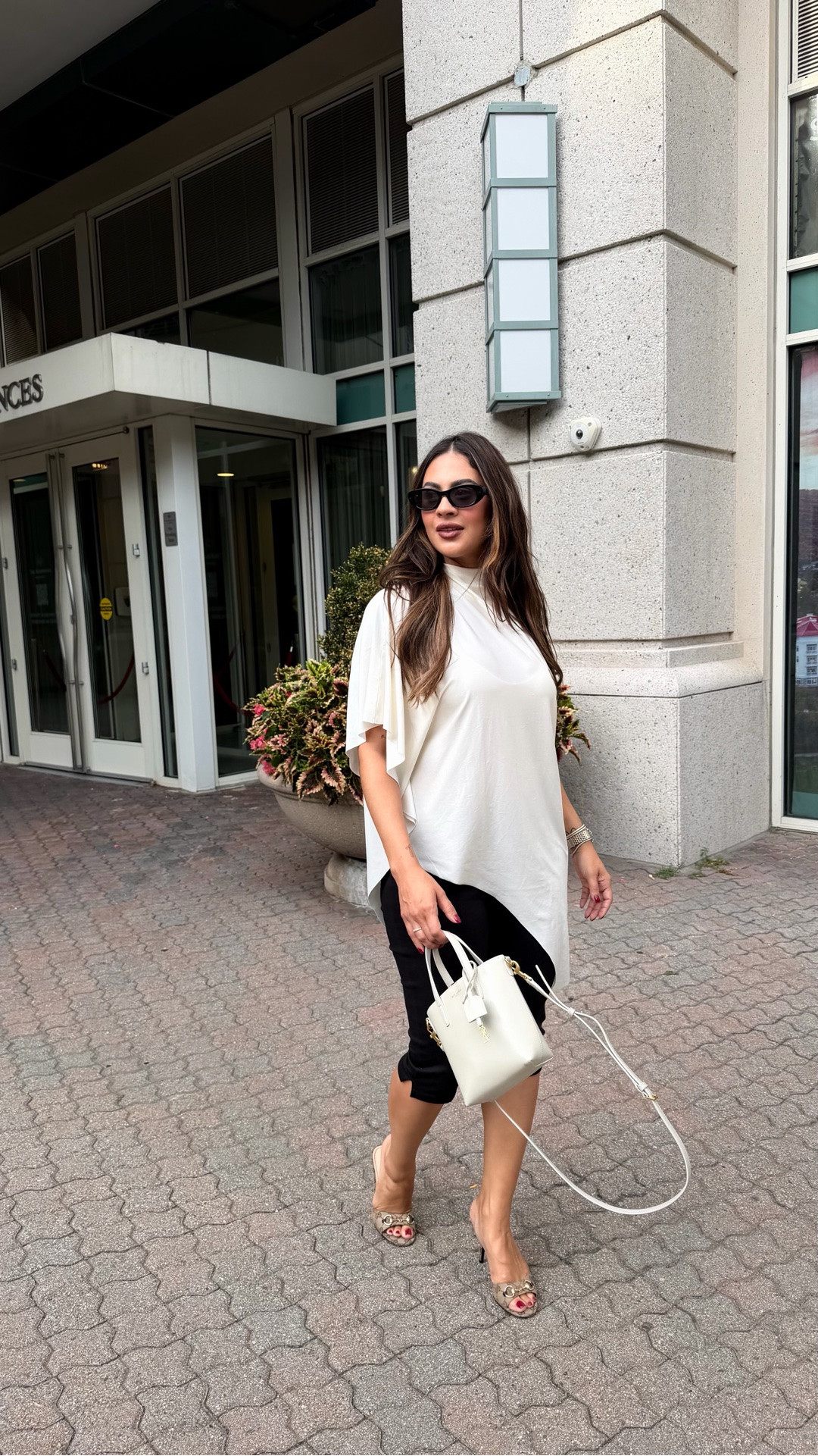 Did someone say summer to fall transition?? 
Yes, please

#LTKgrwm #LTKootd #LTKU