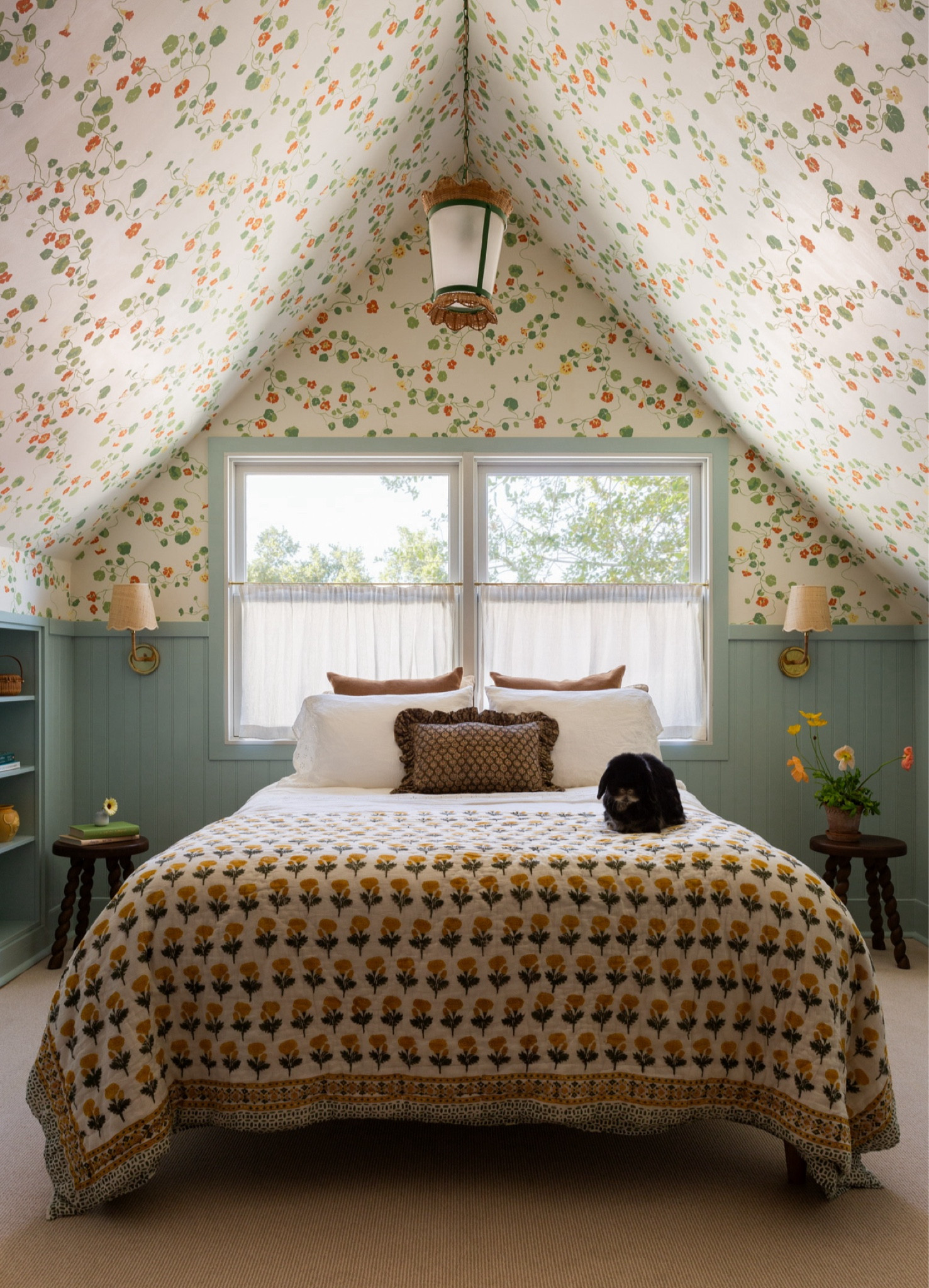 One of our most requested items is this sweet quilt. It’s an older #etsy find and we found a handful left! 

#homedecor #cottage #quilt #floral #bedding #kidsroom #decor #interiors #interiordesign

#LTKstyletip #LTKfamily #LTKhome