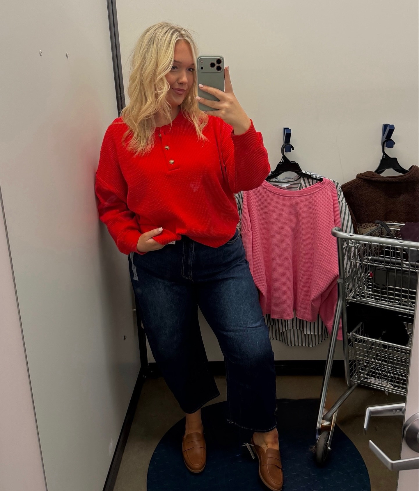 Hello November 🍂☕️🎄✨

Comment SHOP below to receive a DM with the link to this post on my LTK ⬇ 

https://liketk.it/5tKRj #ltkstyletip #ltkplussize #ltkholiday 
#holidayfashion 
#OldNavy #Plussize