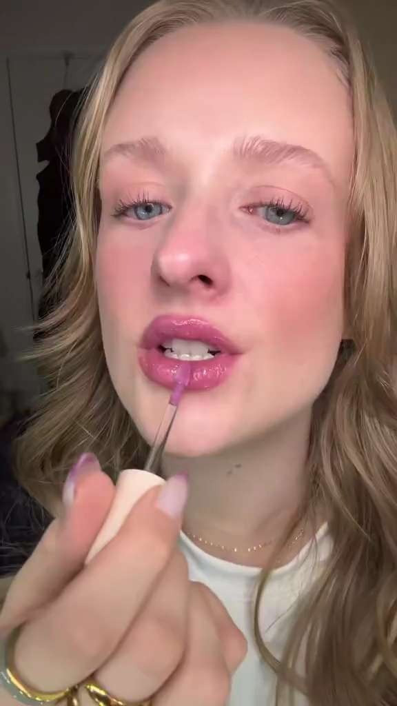 ILIA Overglaze Lip = glassy lips with comfort
That high-shine, cushiony gloss that makes lips look juicy and smooth without feeling sticky.

Why I love it:
• Glossy, glass-like finish
• Hydrating, lip-care feel
• Smooths the look of lip lines
• Comfortable for everyday wear
• Perfect alone or over liner

#LTKbeauty #LTKmakeup #glossylips #cleanbeauty #everydaylip 

 